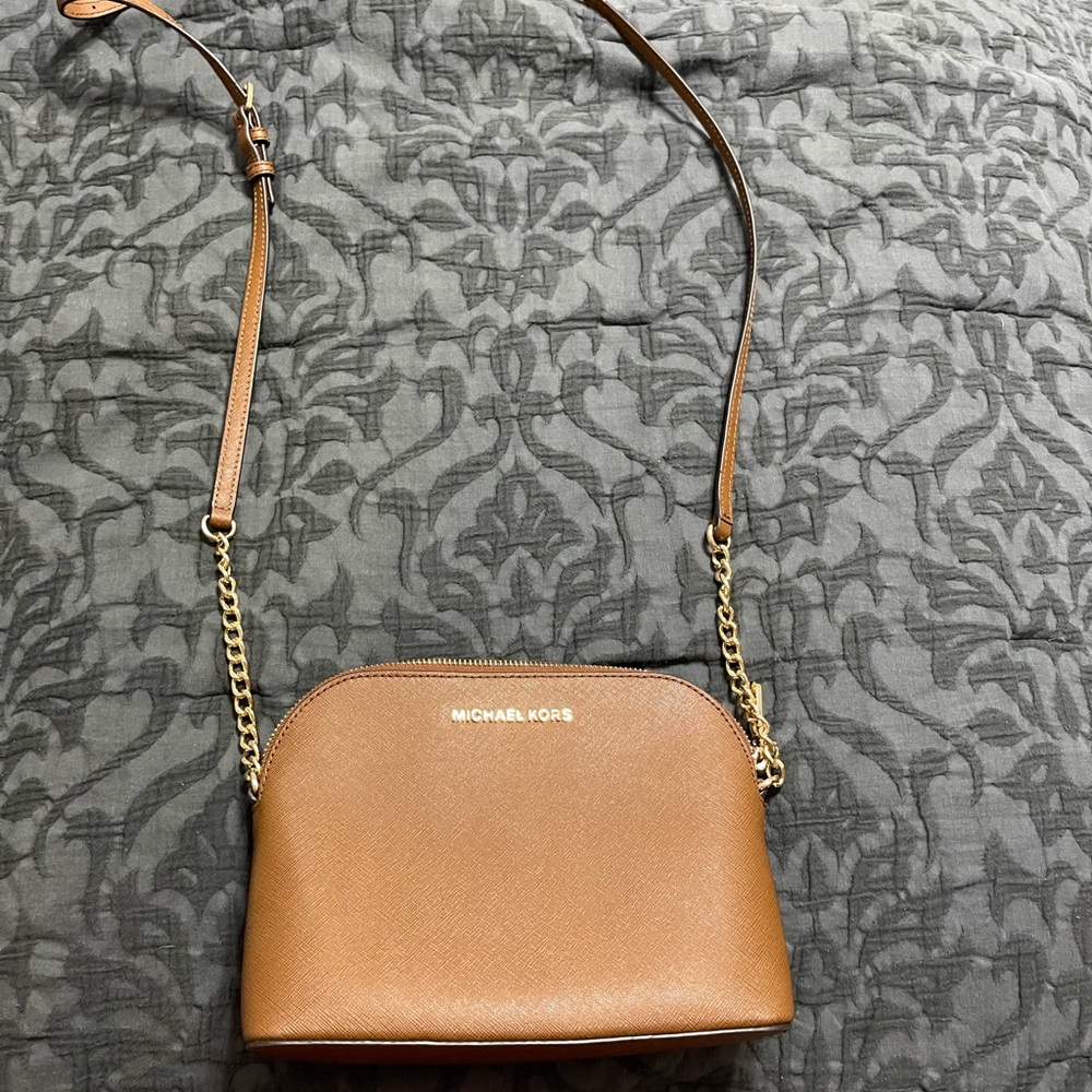 Michael kors crossbody